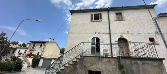 2 Schlafzimmer Haus in Caramanico Terme, Italy, Nr. 296180 3