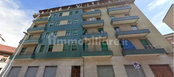 1 bedroom Apartment in Turin, Italy No. 12228 3