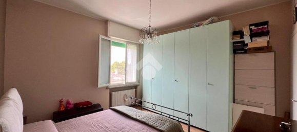 2 bedrooms Apartment in Mantua, Italy No. 315653 4