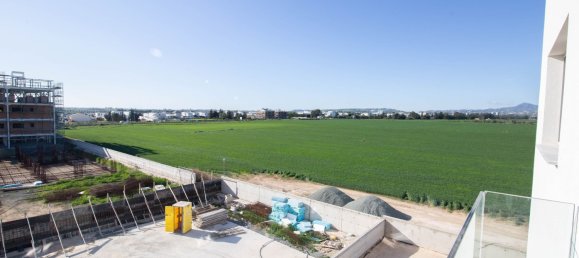 Квартира с 2 спальнями в Ларнака, Кипр № 17266 13