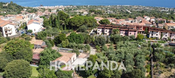 Дом с 9 комнатами в Ачи Кастелло, Италия № 299561 33