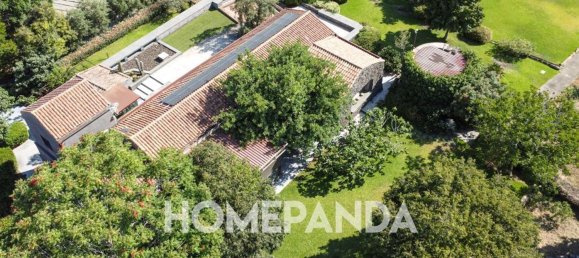 Дом с 9 комнатами в Ачи Кастелло, Италия № 299561 36