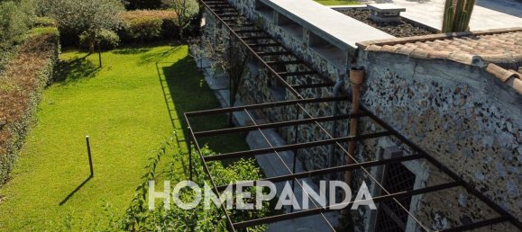 Дом с 9 комнатами в Ачи Кастелло, Италия № 299561 2