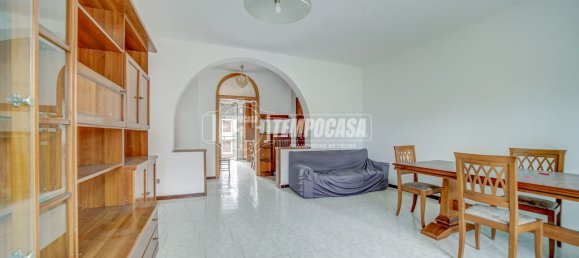 3 rooms Apartment in Turbigo, Italy No. 275864 18