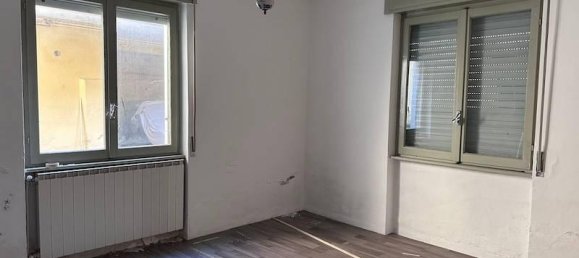 2-salle Appartement à Brovello-Carpugnino, Italy No. 41202 2