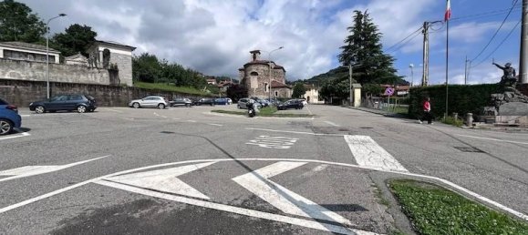 2-salle Appartement à Brovello-Carpugnino, Italy No. 41202 8