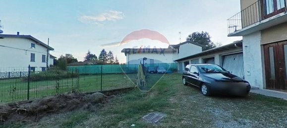 3 rooms Apartment in Vergiate, Italy No. 87675 11