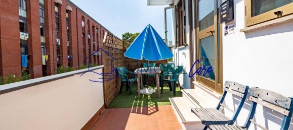 Apartamento de 2 habitaciónes en Pisa, Italy No. 296045 2