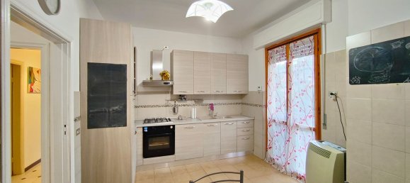 4 chambres Appartement à Teramo, Italy No. 365034 9