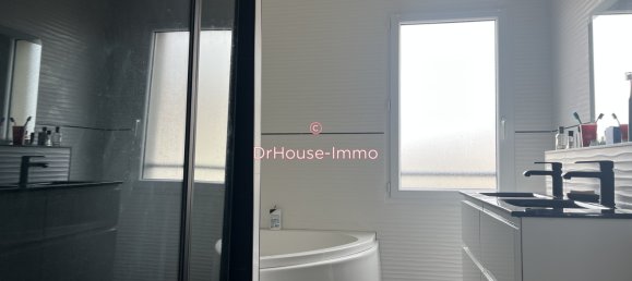 Casa de 3 dormitorios en Blanquefort, France No. 102031 7