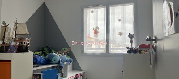 Casa de 3 dormitorios en Blanquefort, France No. 102031 4