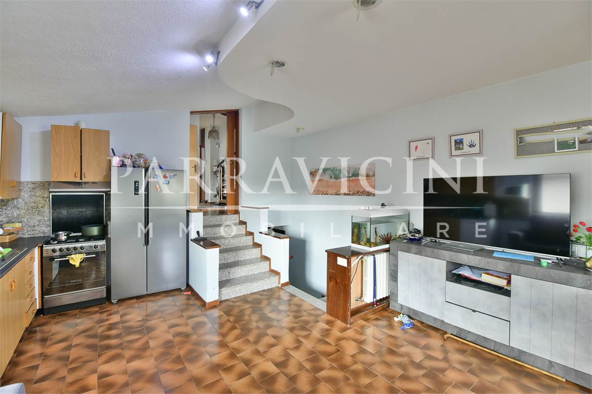 4 chambres Maison à Albavilla, Italy No. 174635