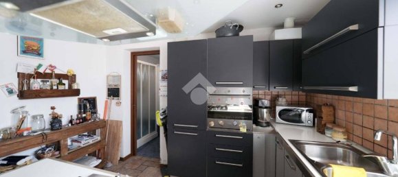 Дом с 2 спальнями в Верано Брианца, Италия № 296786 10