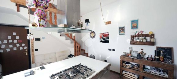 Дом с 2 спальнями в Верано Брианца, Италия № 296786 9