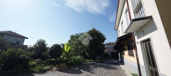 Дом с 2 спальнями в Верано Брианца, Италия № 296786 3