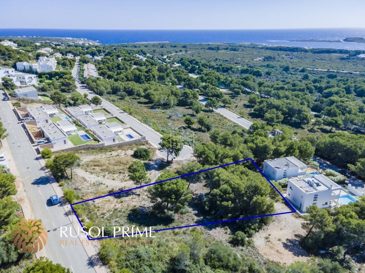 Земельный участок в Эс-Меркадаль, Испания № 2002