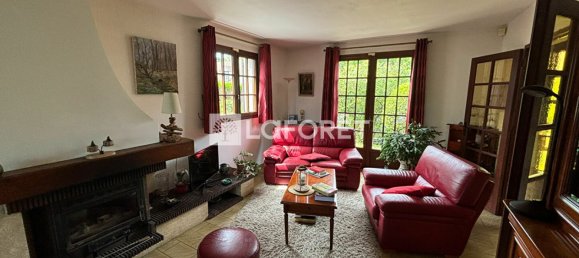 4 bedrooms House in Lamorlaye, France No. 274980 2