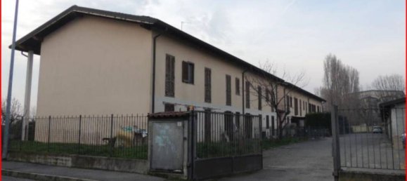 3 rooms Apartment in Roncaro, Italy No. 180602 2