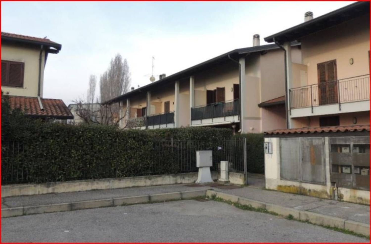 3 rooms Apartment in Roncaro, Italy No. 180602