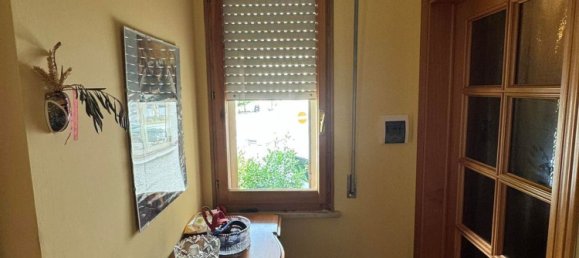 7-salle Maison à Gualdo Tadino, Italy No. 160355 11