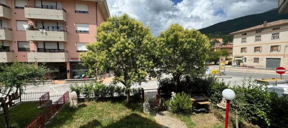 7-salle Maison à Gualdo Tadino, Italy No. 160355 3