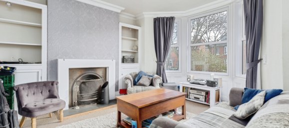 7 bedrooms House in Scarborough, United Kingdom No. 2316 2