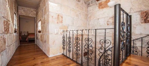 4 Schlafzimmer Stadthaus in Mellieha, Malta, Nr. 7801 8