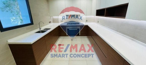 4 bedrooms Villa in Yas Island, UAE No. 36456 6