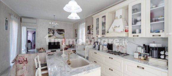 3 bedrooms Apartment in Barzanò, Italy No. 257479 9