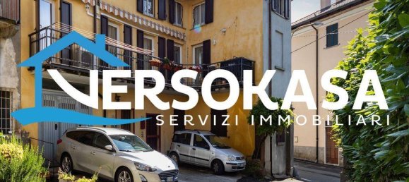 3 bedrooms Apartment in Barzanò, Italy No. 257479 2