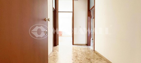 5 Schlafzimmer Wohnung in Pordenone, Italy, Nr. 364681 9