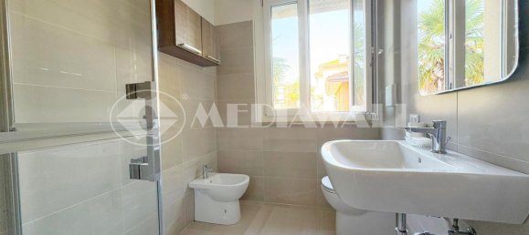 5 Schlafzimmer Wohnung in Pordenone, Italy, Nr. 364681 31