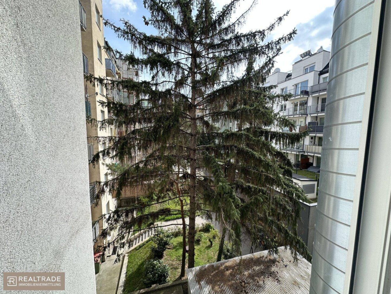 Apartamento de 2 habitaciónes en Favoriten, Austria No. 189144