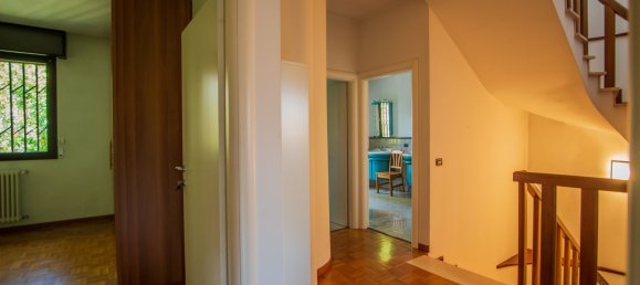 11-Zimmer Haus in Anzola dell'Emilia, Italy, Nr. 202883 31
