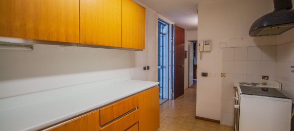 11-Zimmer Haus in Anzola dell'Emilia, Italy, Nr. 202883 47