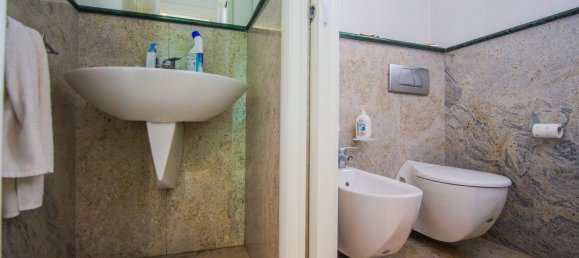 11-Zimmer Haus in Anzola dell'Emilia, Italy, Nr. 202883 14