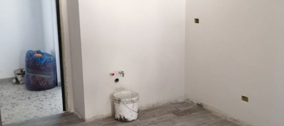3 bedrooms Apartment in Rome, Italy No. 321614 4