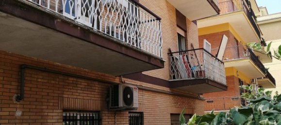 3 bedrooms Apartment in Rome, Italy No. 321614 9