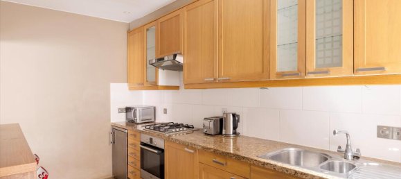 3 Schlafzimmer Haus in London, United Kingdom, Nr. 7076 8