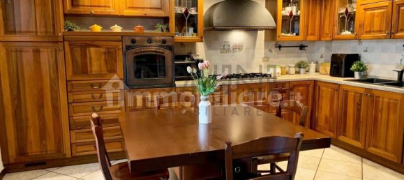 6 bedrooms Apartment in Tradate, Italy No. 225169 20