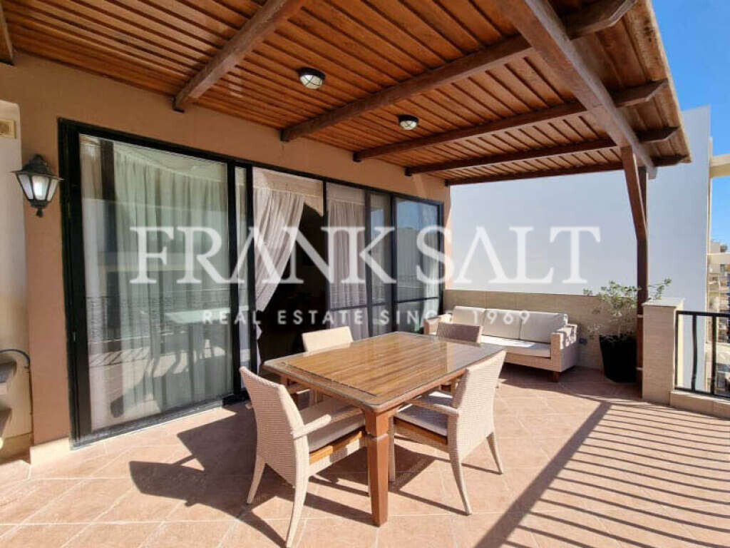 Пентхаус с 2 спальнями в Сан-Пауль-иль-Бахар, Мальта № 10834