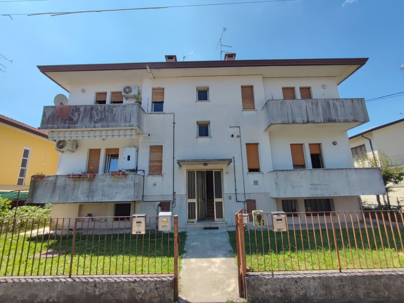 4 rooms Apartment in Pordenone, Italy No. 298808