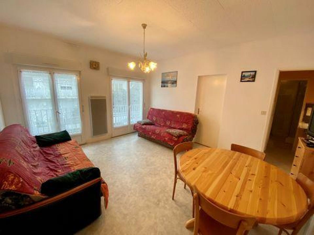 Studio in the Condo in Royan, France No. 37281