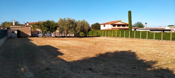  Land in Nettuno, Italy No. 79423 7