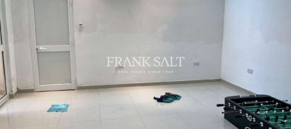 Oficina en Sliema, Malta 200 m² No. 12935 18