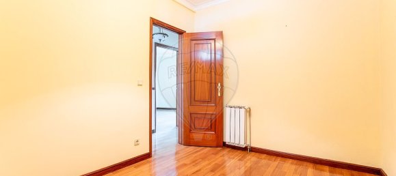 Casa de 3 dormitorios en Porto, Portugal No. 18327 12