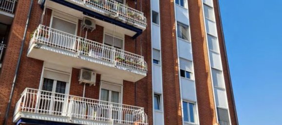 2 rooms Apartment in Baranzate, Italy No. 8354 2