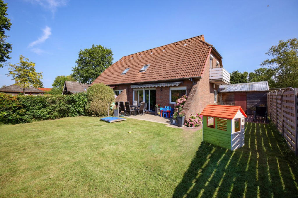 Moradia em banda de 4 divisões em Friesland, Germany N.º 361063