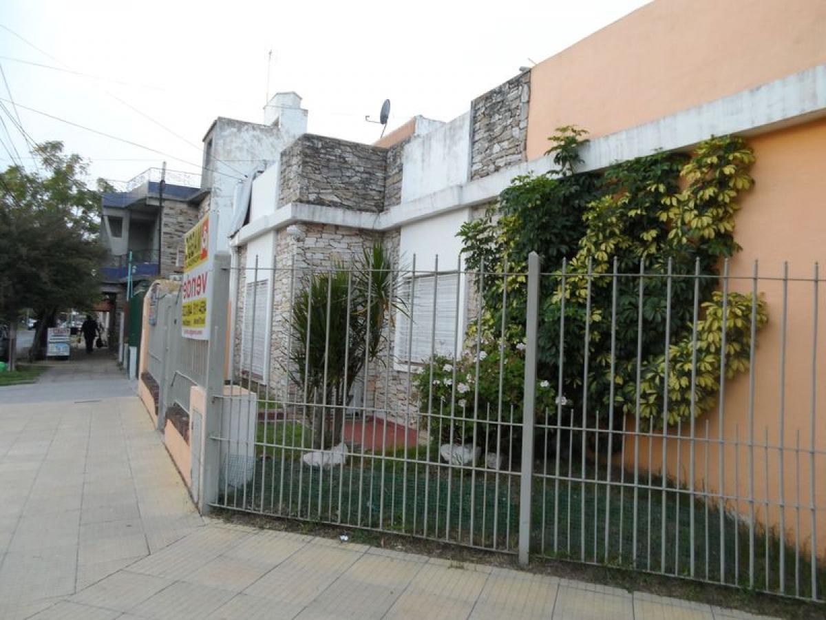 Casa T2 em Moron, Argentina N.º 4796