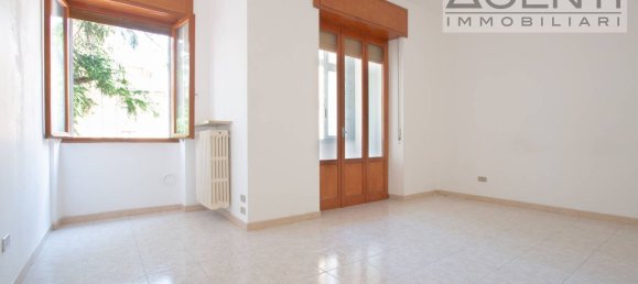 4 bedrooms Apartment in Verona, Italy No. 325190 13